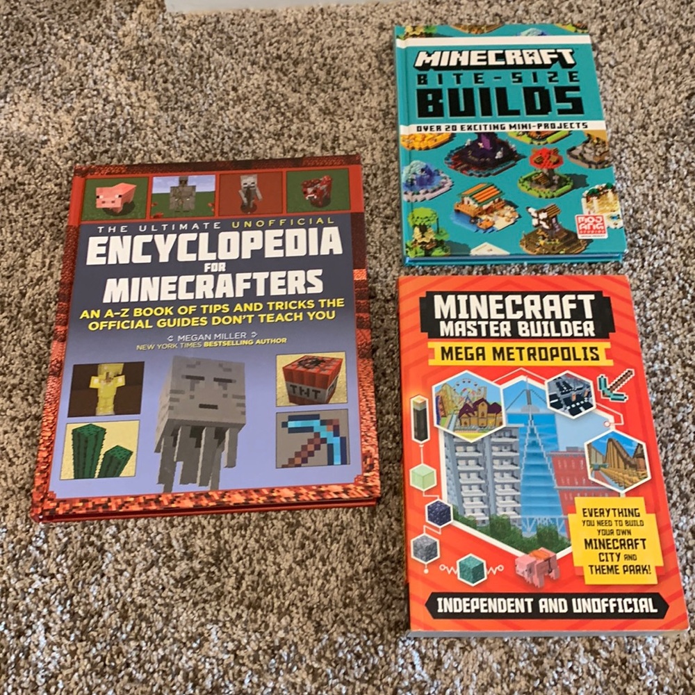 MINECRAFT book bundle (3)